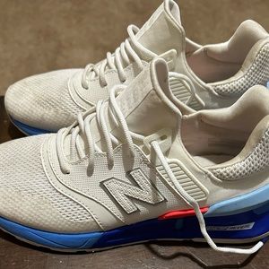 new balance 997, used still in good shape